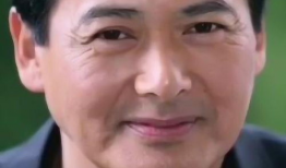 周润发短视频,魅力四射，演绎经典瞬间